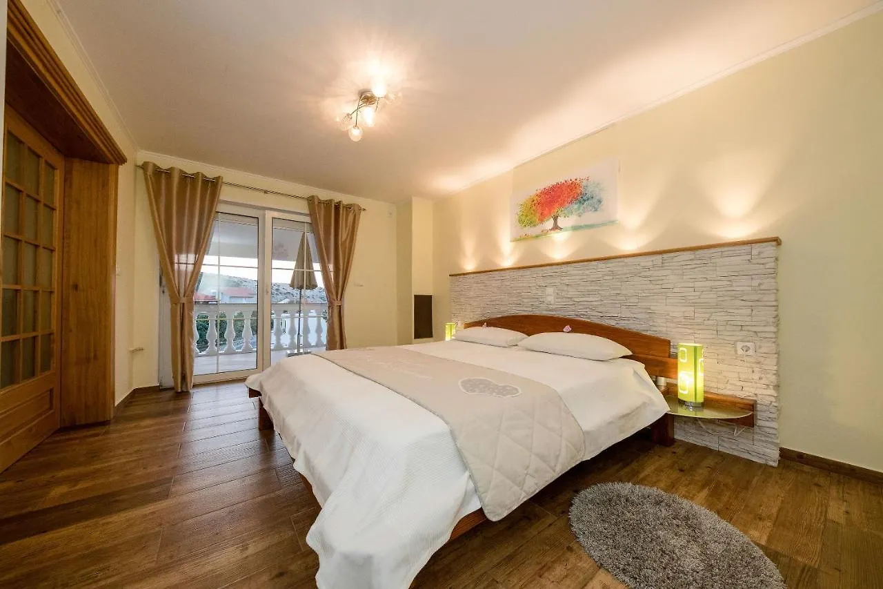 Apartments Spomenka Zvonko Lopar Croatia
