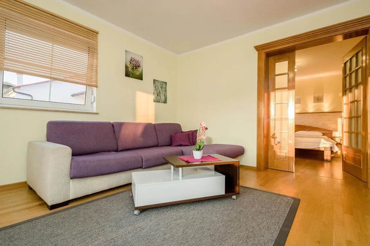 Apartments Spomenka Zvonko Lopar