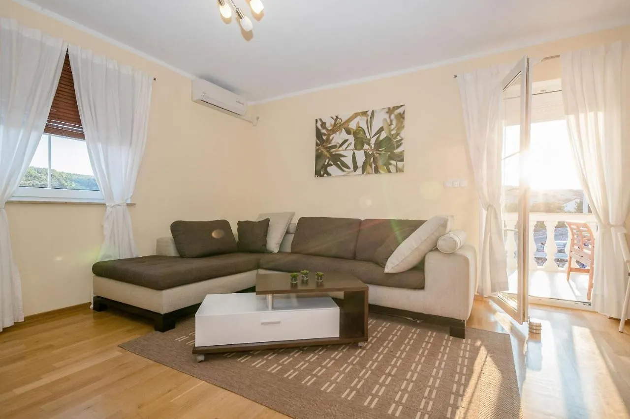 Apartments Spomenka Zvonko Lopar Croatia