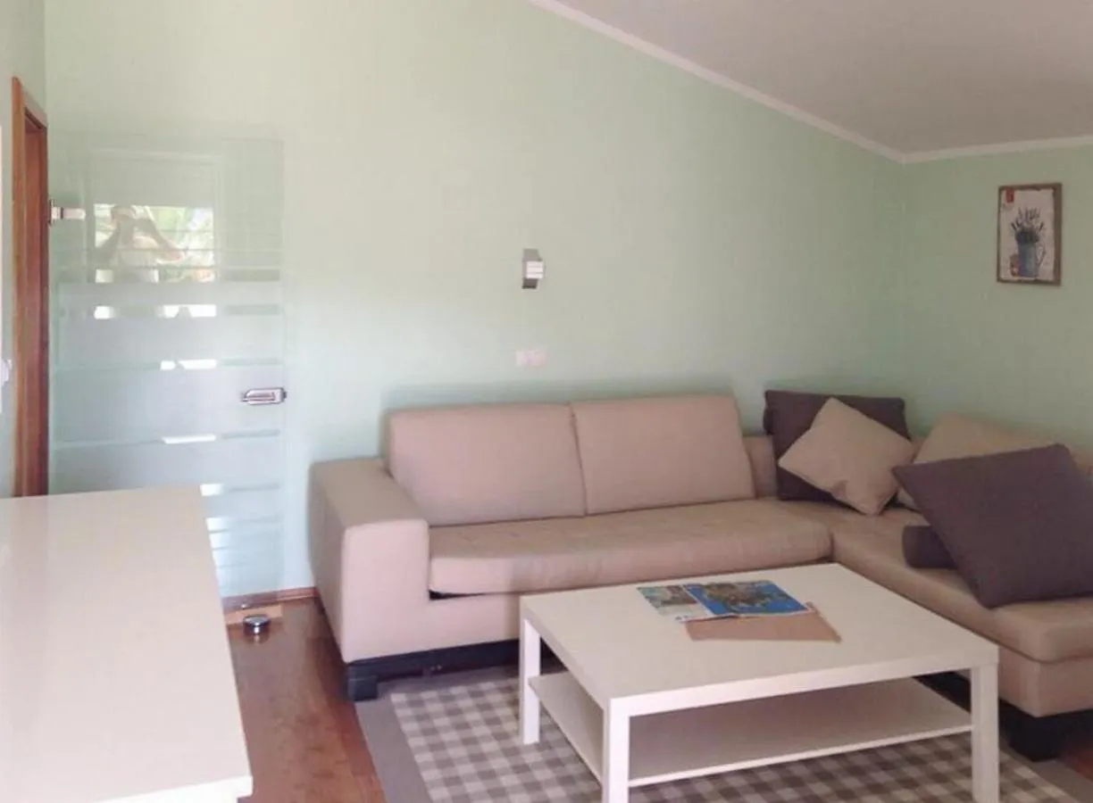 Apartments Spomenka Zvonko Lopar