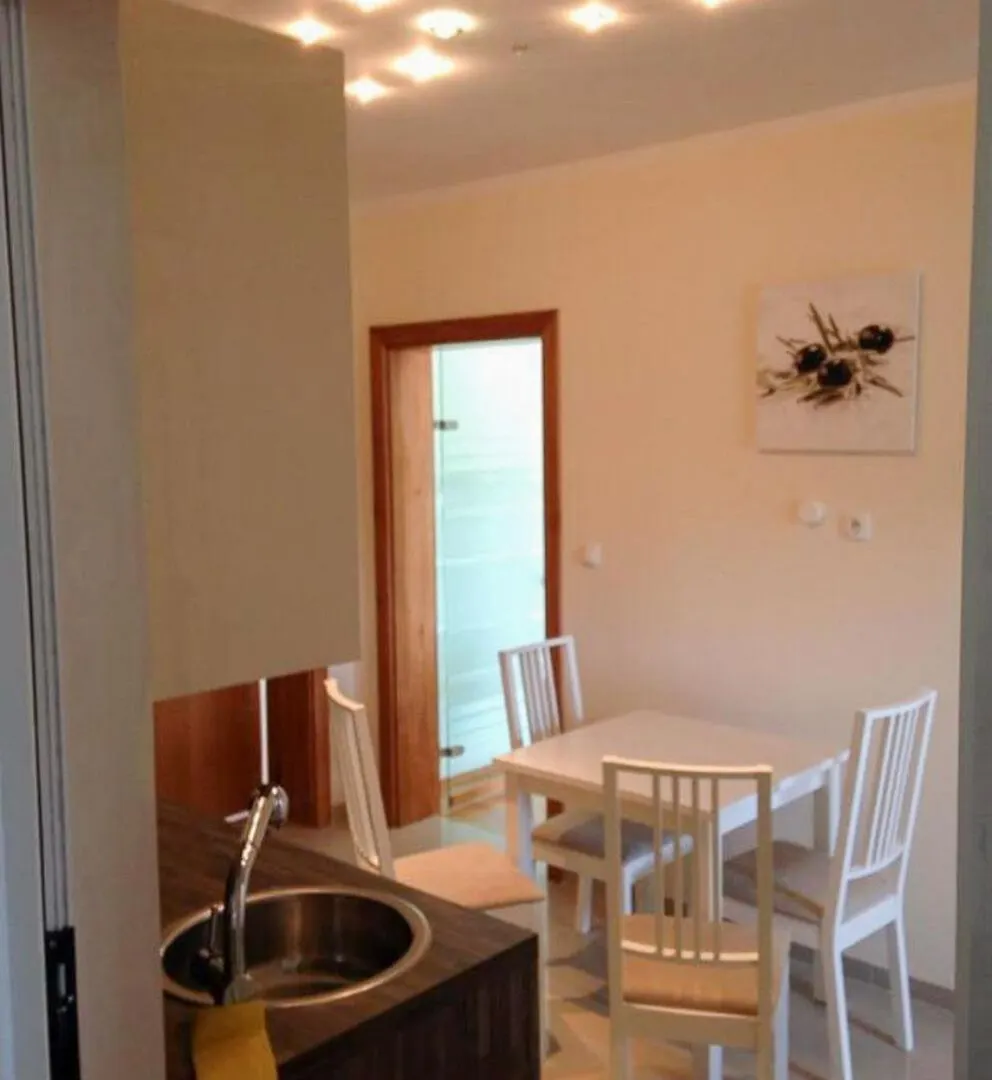 Apartments Spomenka Zvonko Lopar