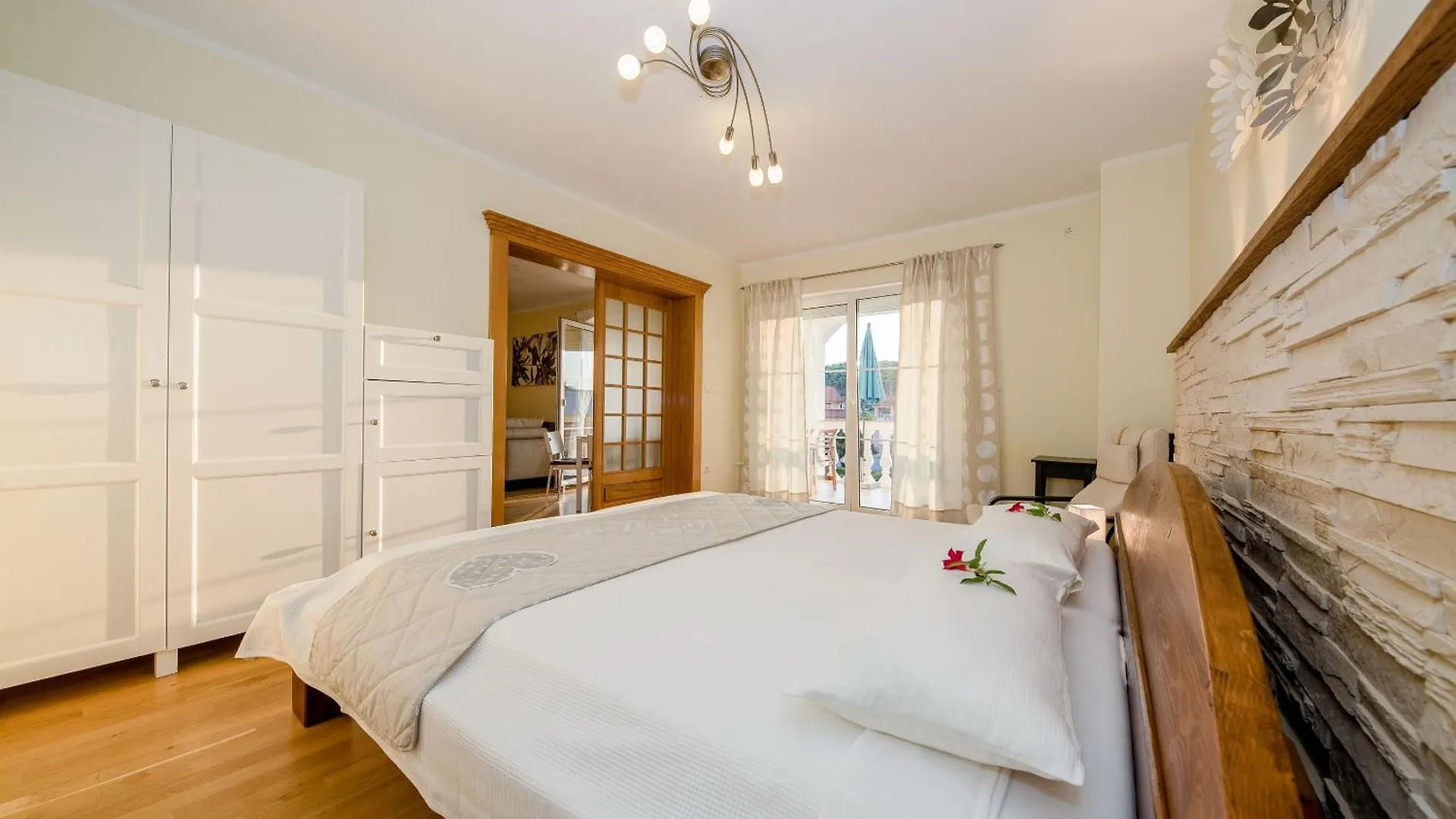 Apartments Spomenka Zvonko Lopar