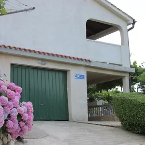 Apartmán Roza, Lopar