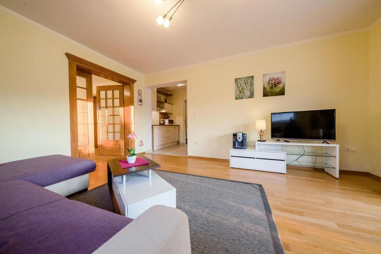 Apartments Spomenka Zvonko Lopar